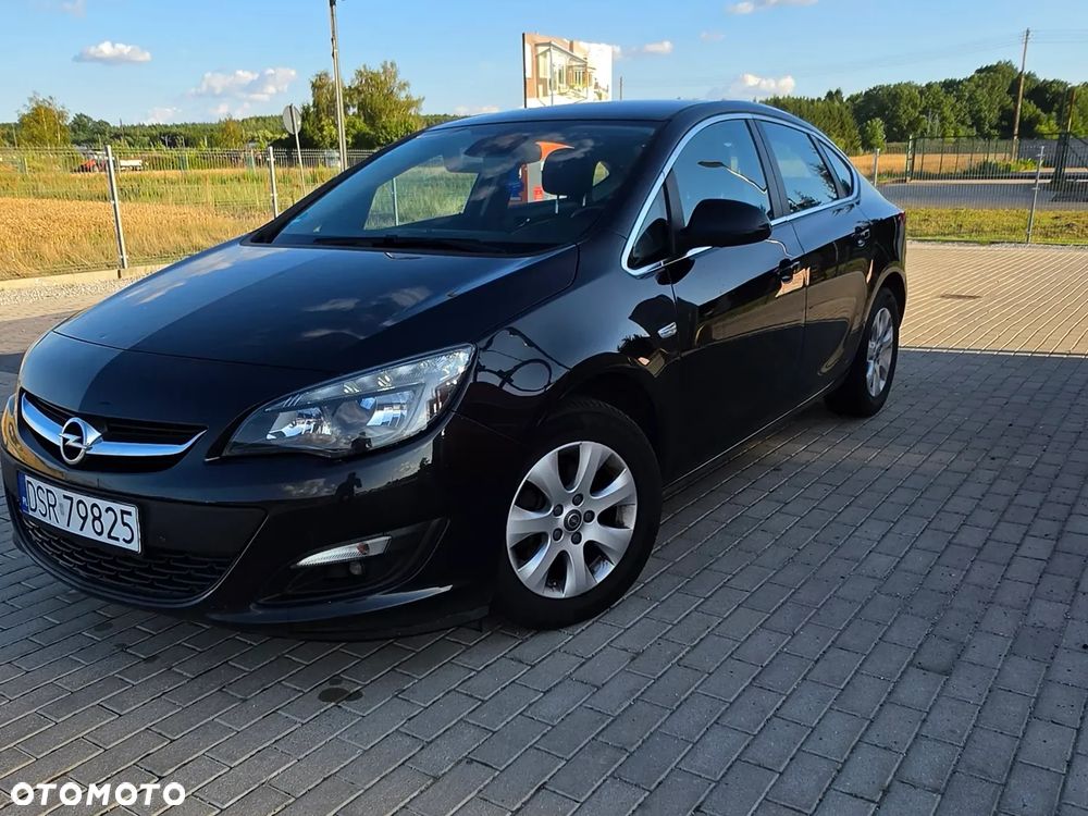 Opel Astra 1.6 D (CDTI) Start/Stop Edition - 2