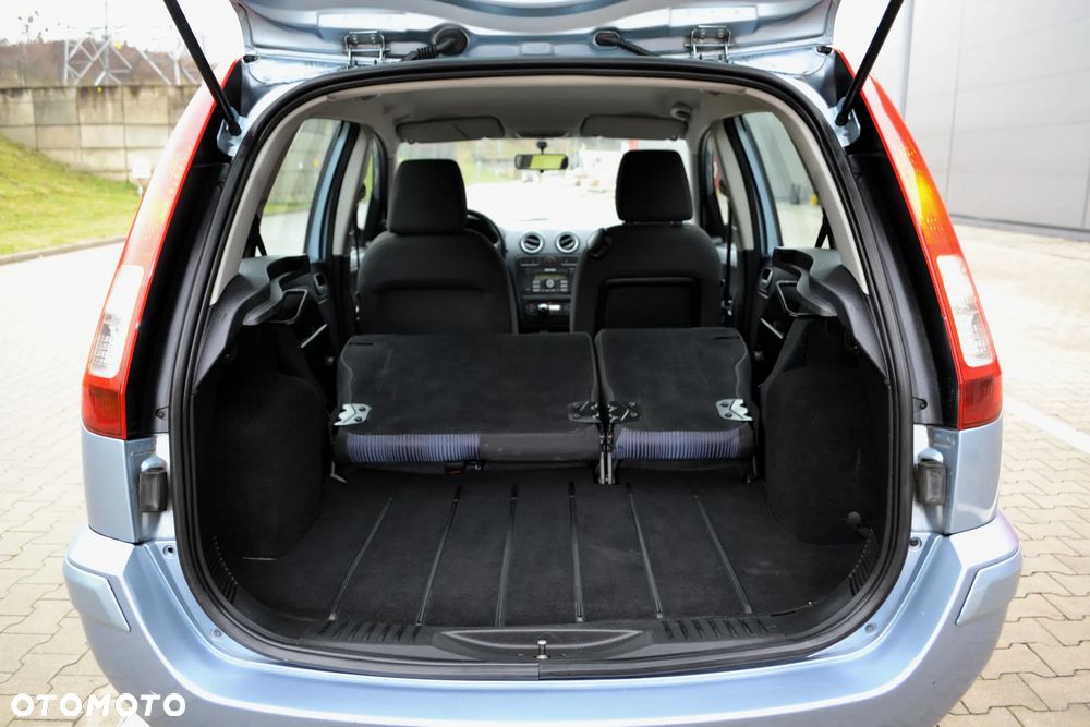 Ford Fusion 1.6 Ambiente - 32