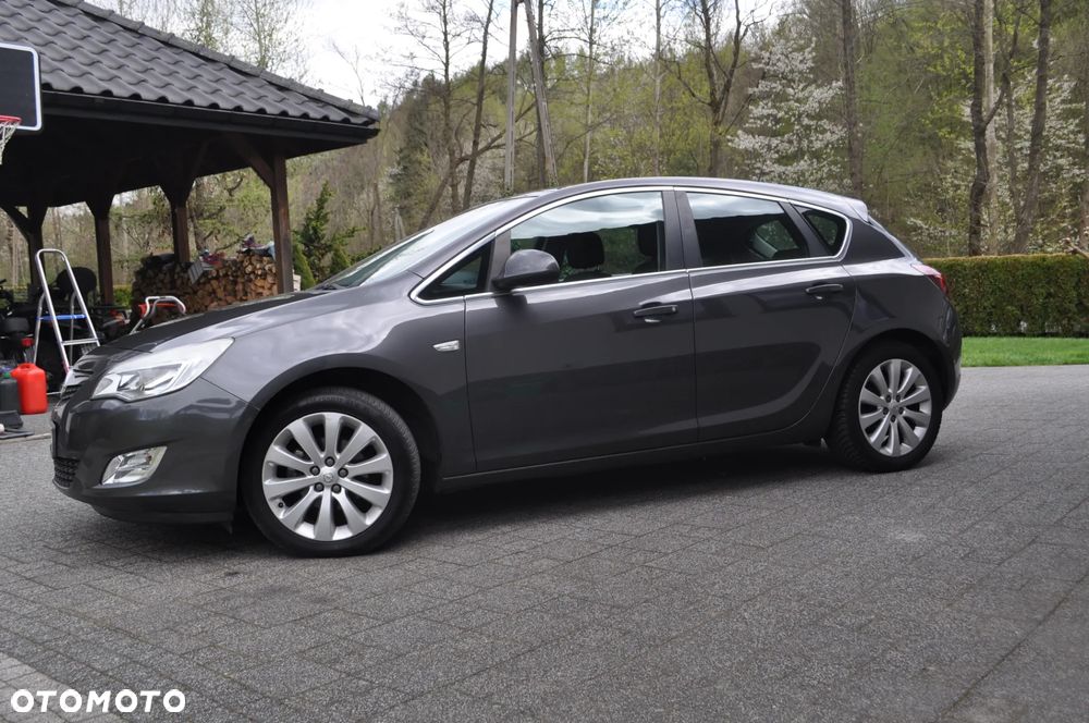 Opel Astra 1.4 Turbo Cosmo - 9