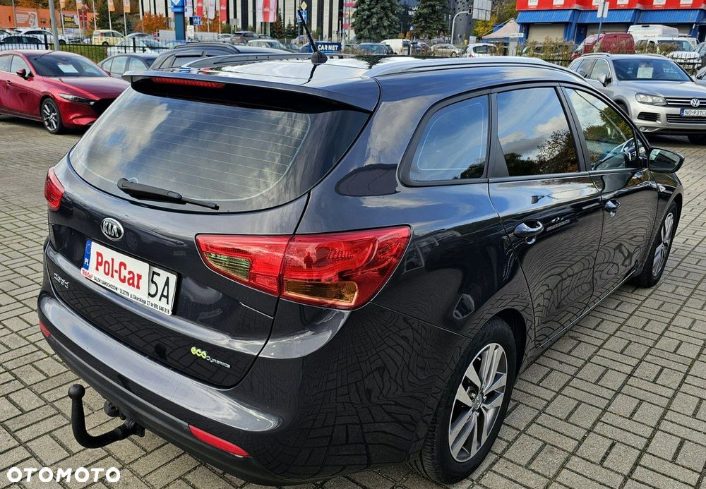 Kia Ceed 1.6 CRDi 128 ISG SW Dream-Team Edition - 8
