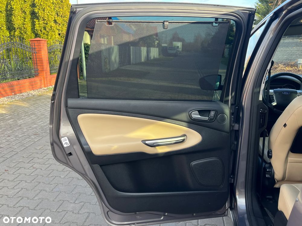 Ford S-Max 2.0 TDCi DPF Business Edition - 24