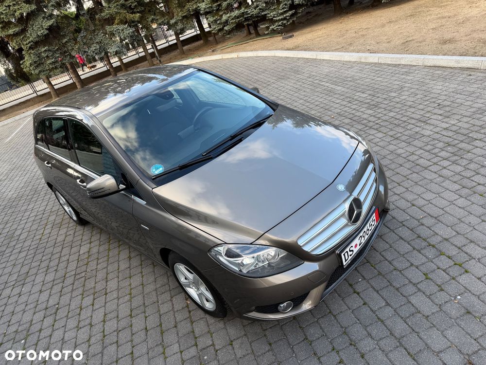 Mercedes-Benz Klasa B 180 (BlueEFFICIENCY) 7G-DCT - 18