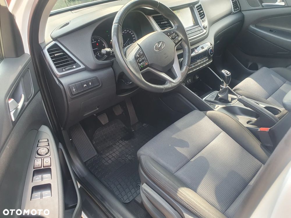 Hyundai Tucson 2.0 CRDi 2WD Trend - 14