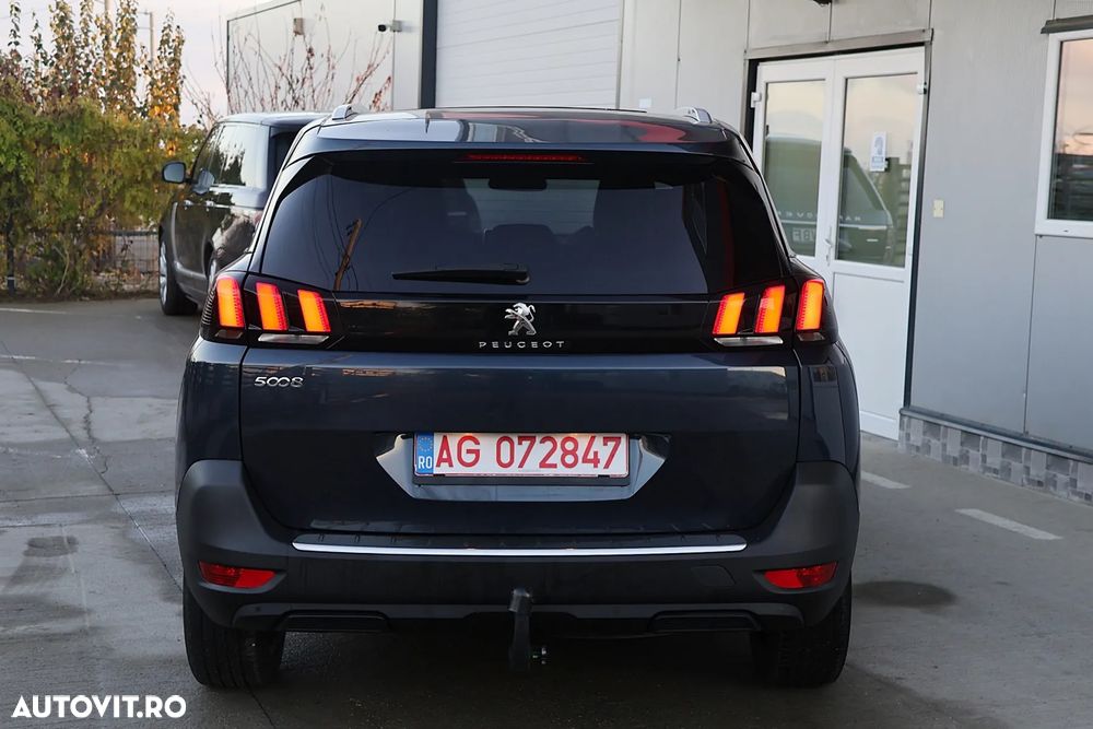 Peugeot 5008 PureTech 130 EAT8 Stop & Start Active Business-Paket - 5