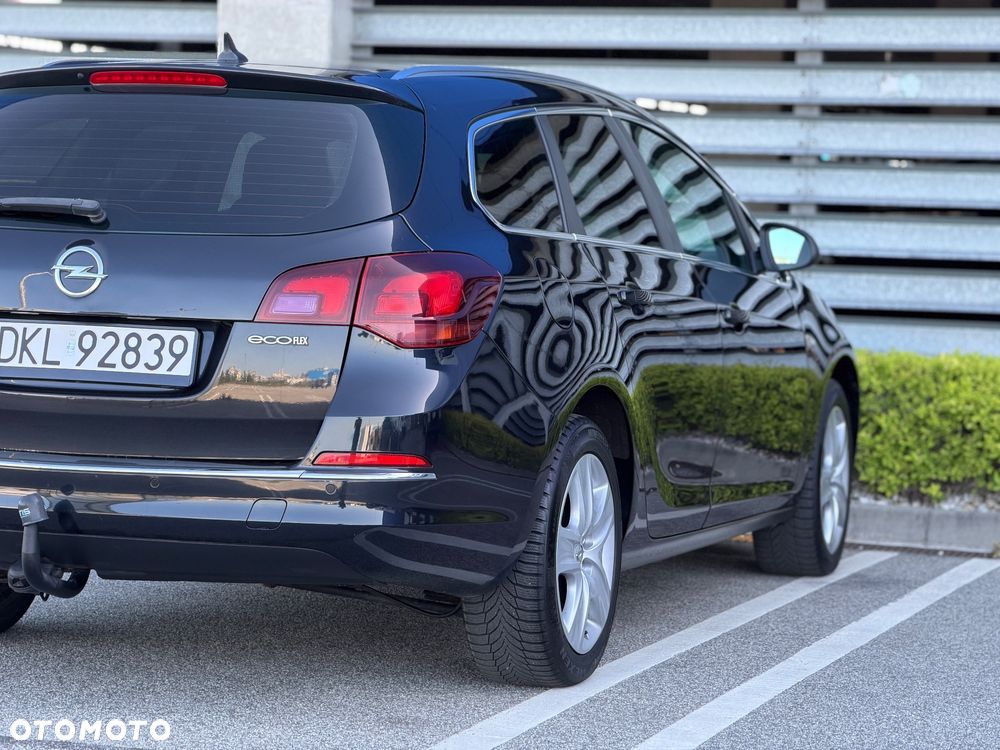 Opel Astra 1.6 CDTI Cosmo - 30