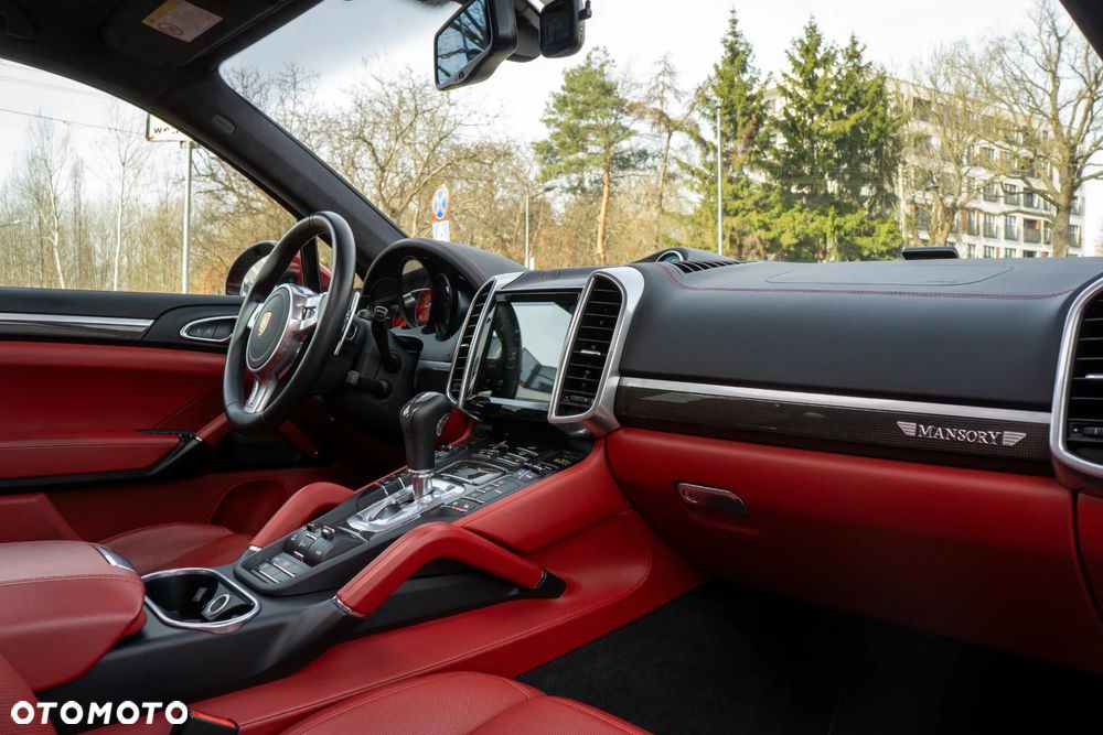 Porsche Cayenne Turbo S Tiptronic S - 18