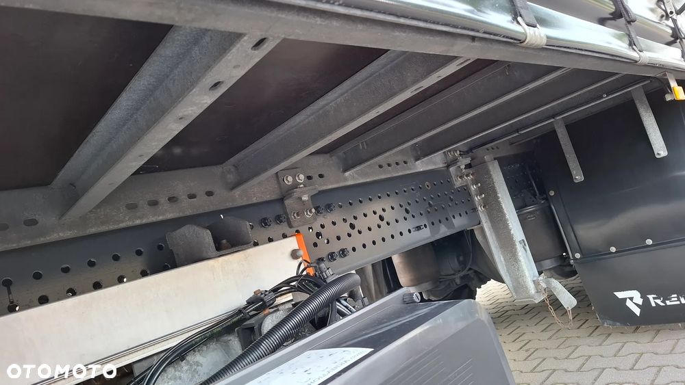 Mercedes-Benz ACTROS 1830 / 23 PALETY / WINDA / SALON PL - 13