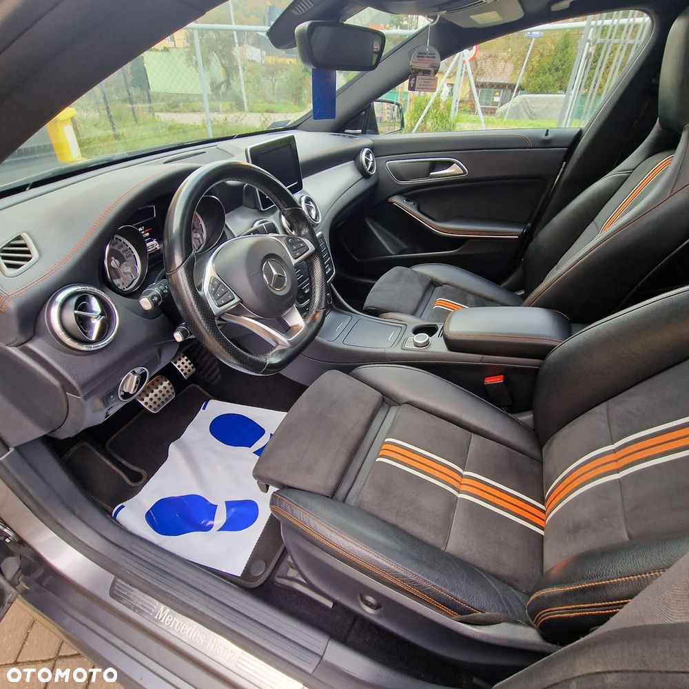 Mercedes-Benz CLA 250 4-Matic - 8