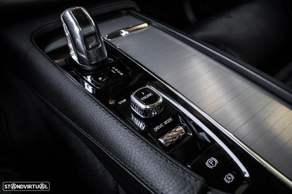 Volvo XC 90 T8 AWD Twin Engine Geartronic Momentum - 18
