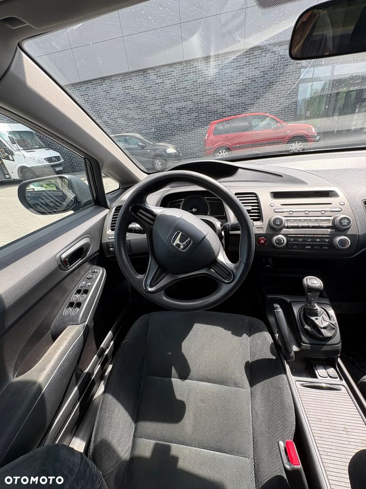 Honda Civic 1.8 Base - 8