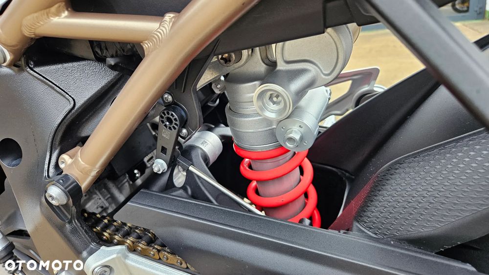 BMW S - 27