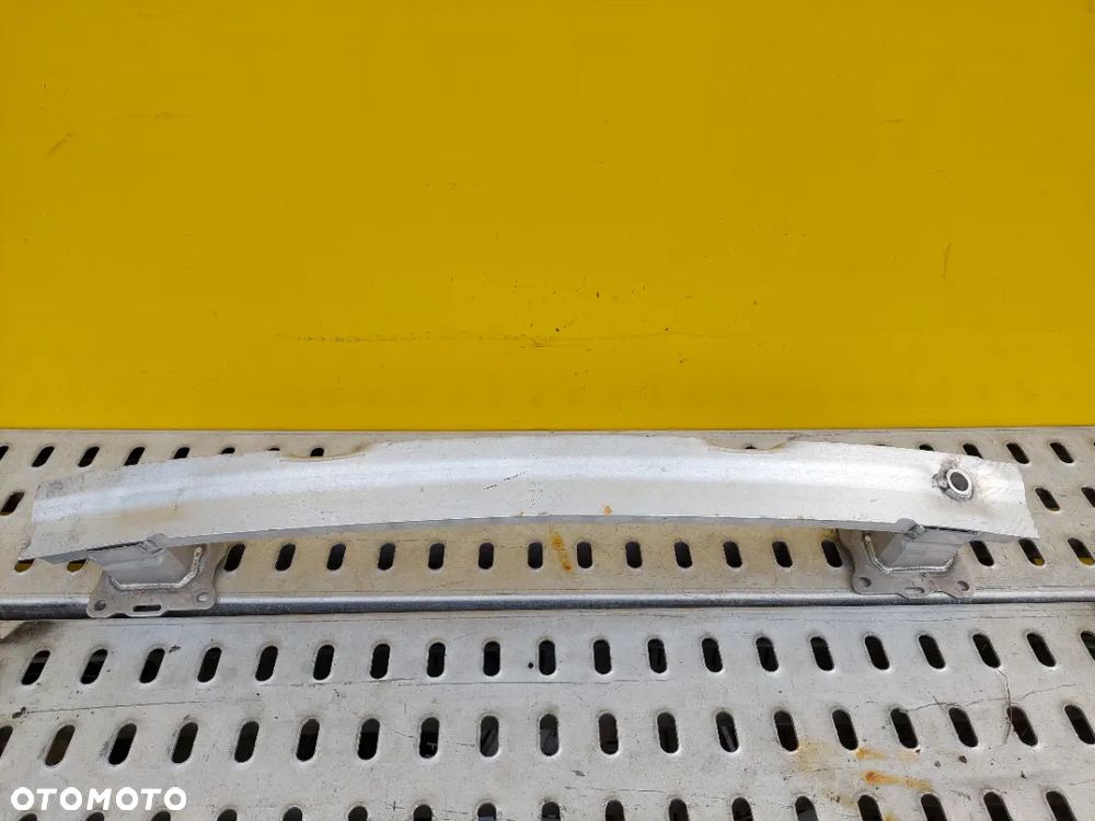 AUDI A6 C8 belka pod zderzak tył - 2