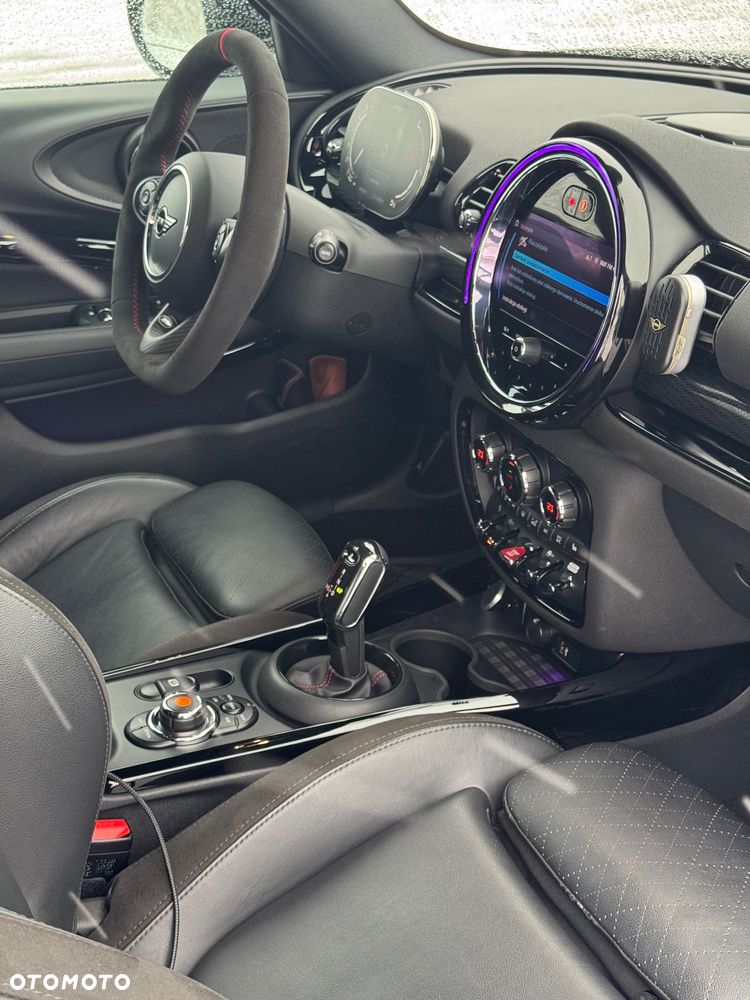 MINI Clubman Cooper S All4 Essential Trim - 25