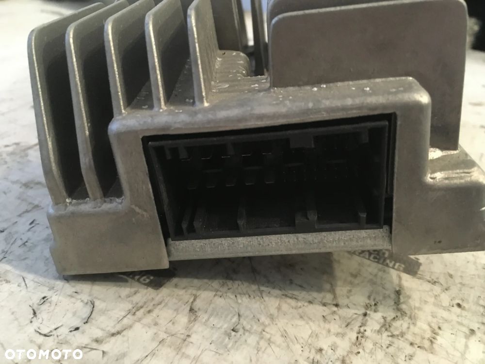 WZMACNIACZ HIFI BMW 5 G30 6845407 - 2
