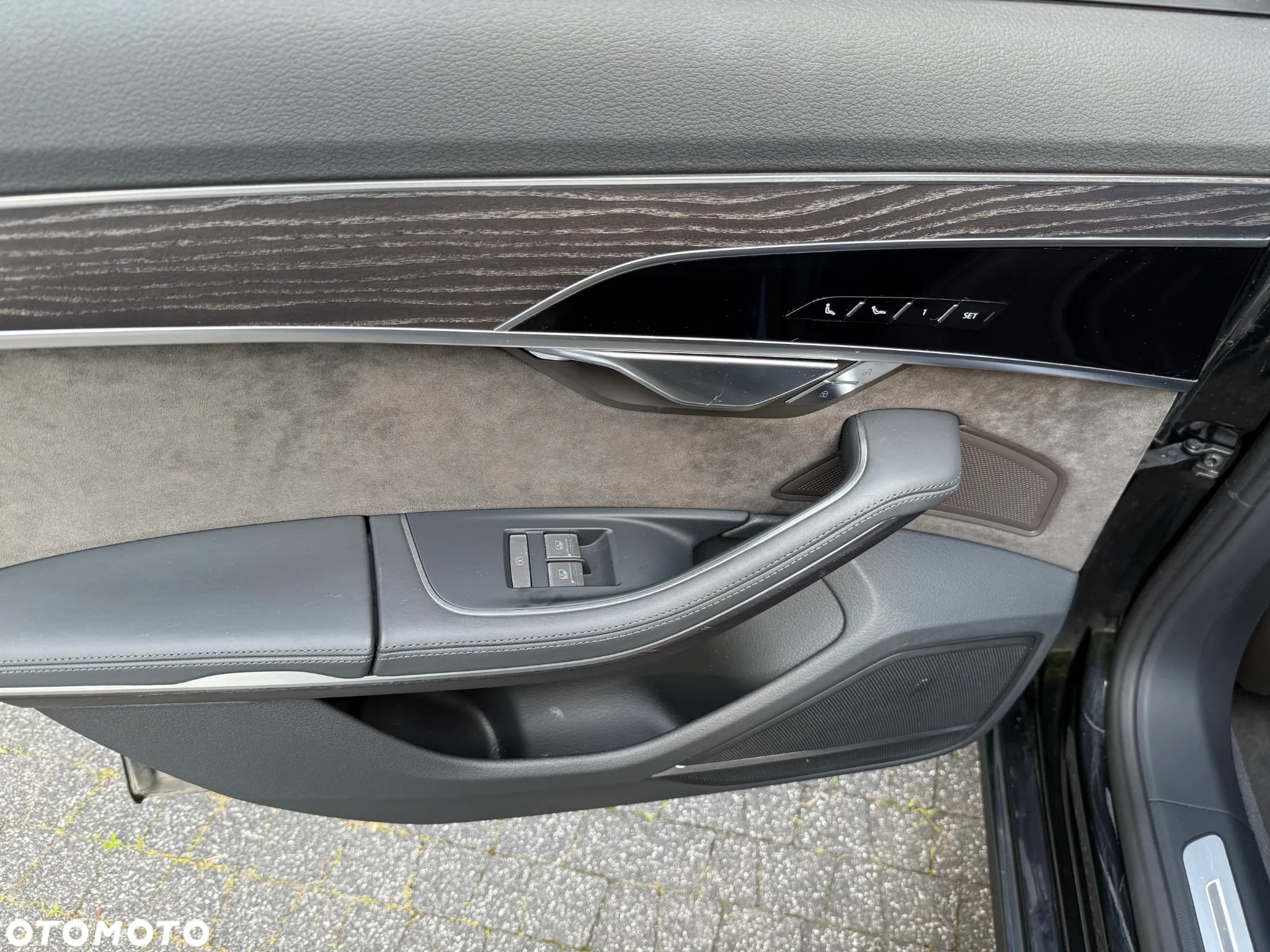 Audi A8 - 38