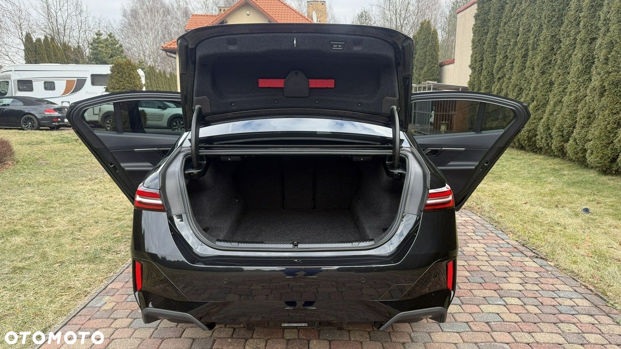 BMW Seria 5 - 13
