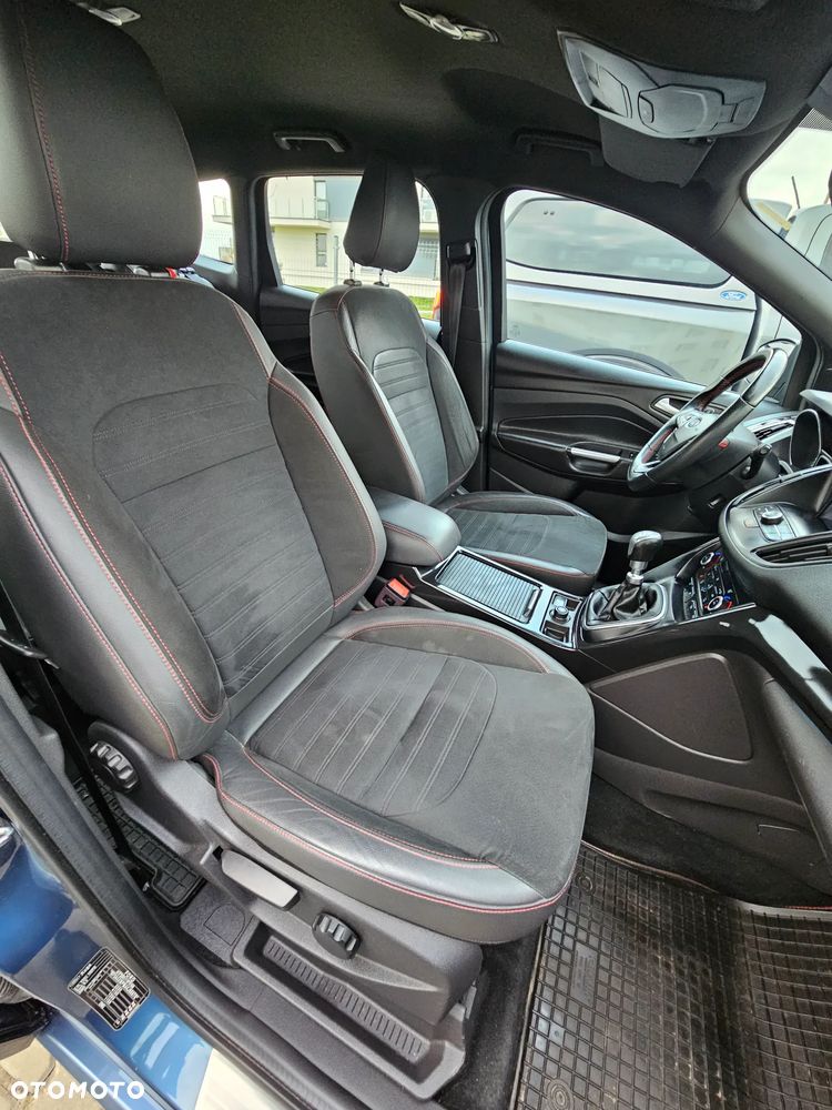 Ford Kuga 2.0 TDCi 4x2 ST-Line - 11