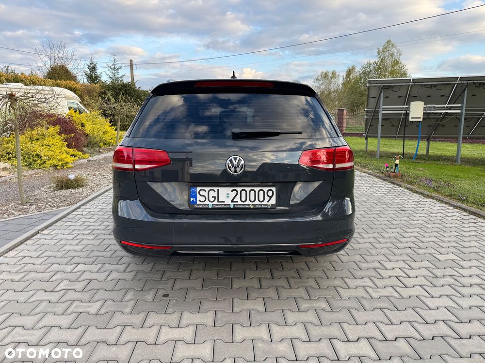 Volkswagen Passat 2.0 TDI SCR DSG Comfortline - 5