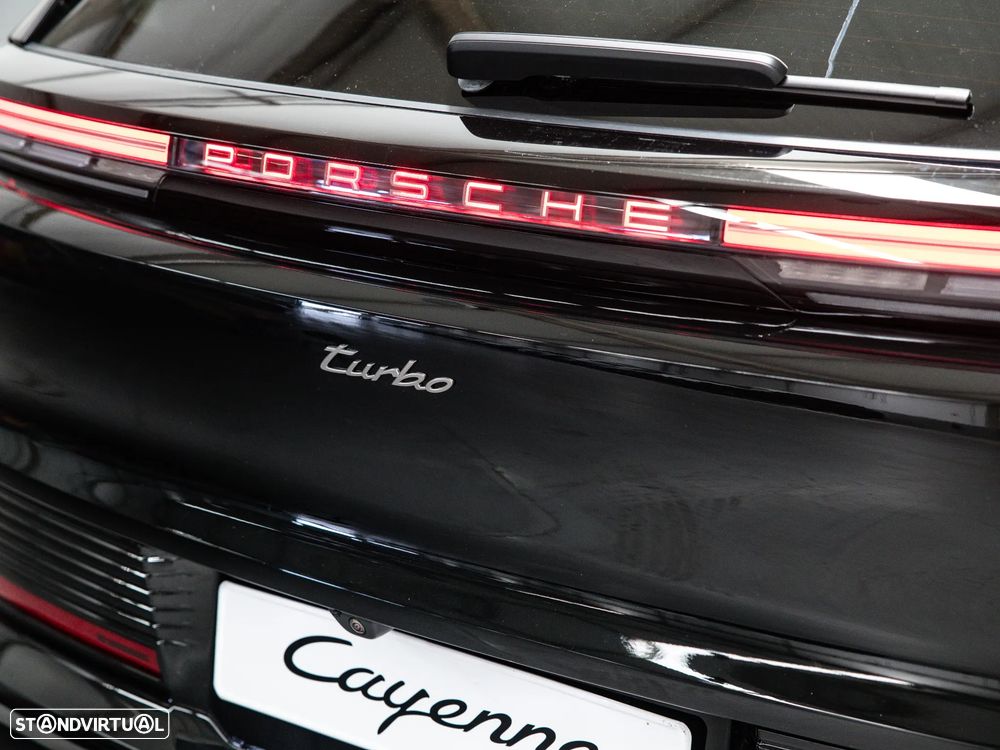 Porsche Cayenne Electric Turbo - 18