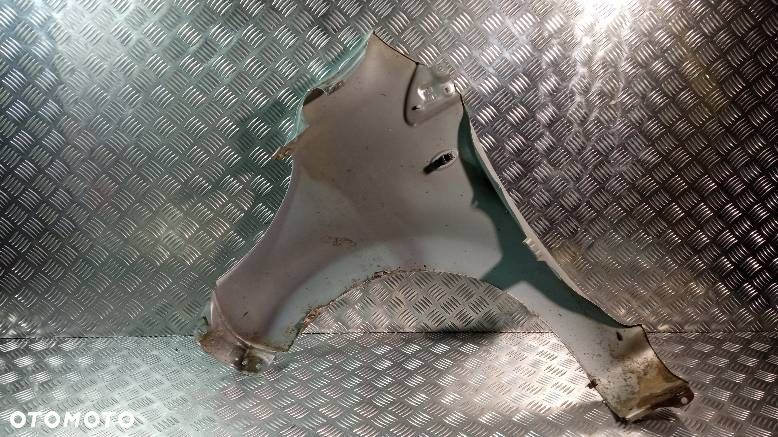 BŁOTNIK PRAWY PRZEDNI CITROEN C1 - 2