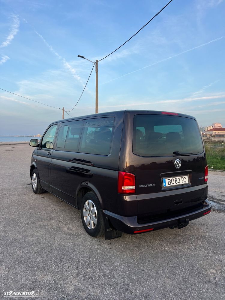 VW Multivan 2.0 TDi 114 Confortline Longa BlueMotion - 3