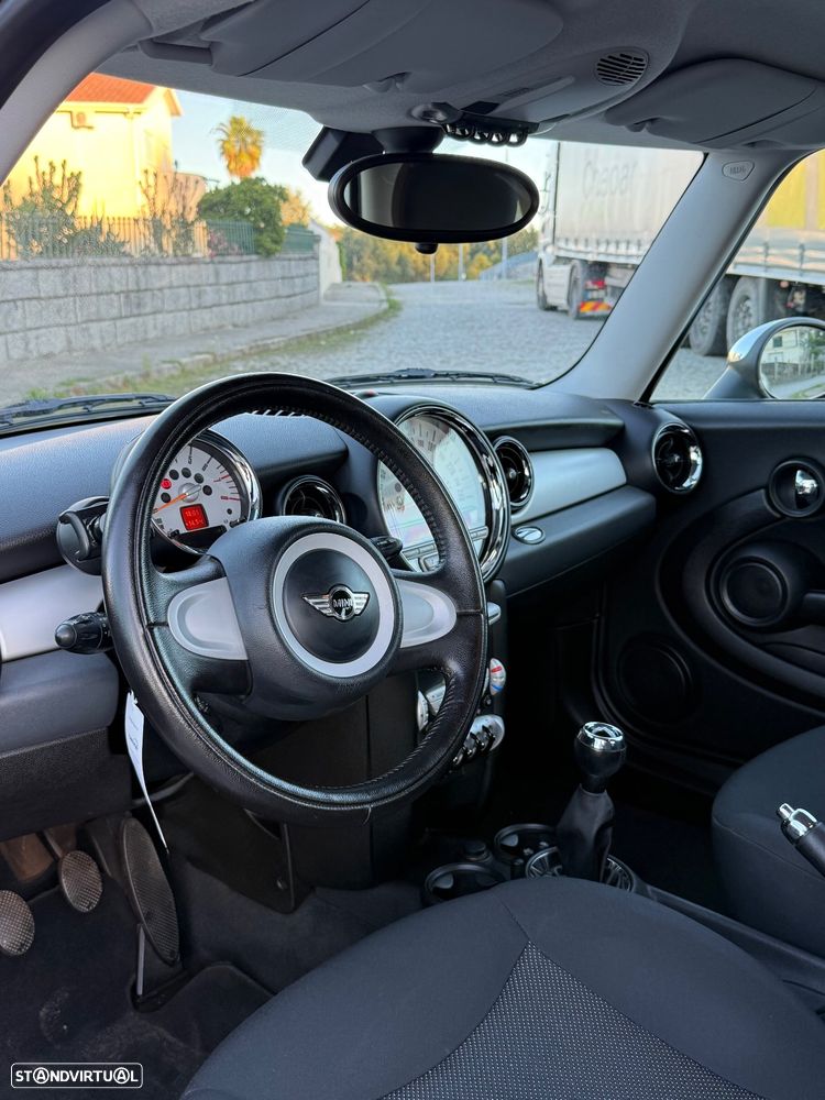 MINI 3 Portas One 1.4 - 9