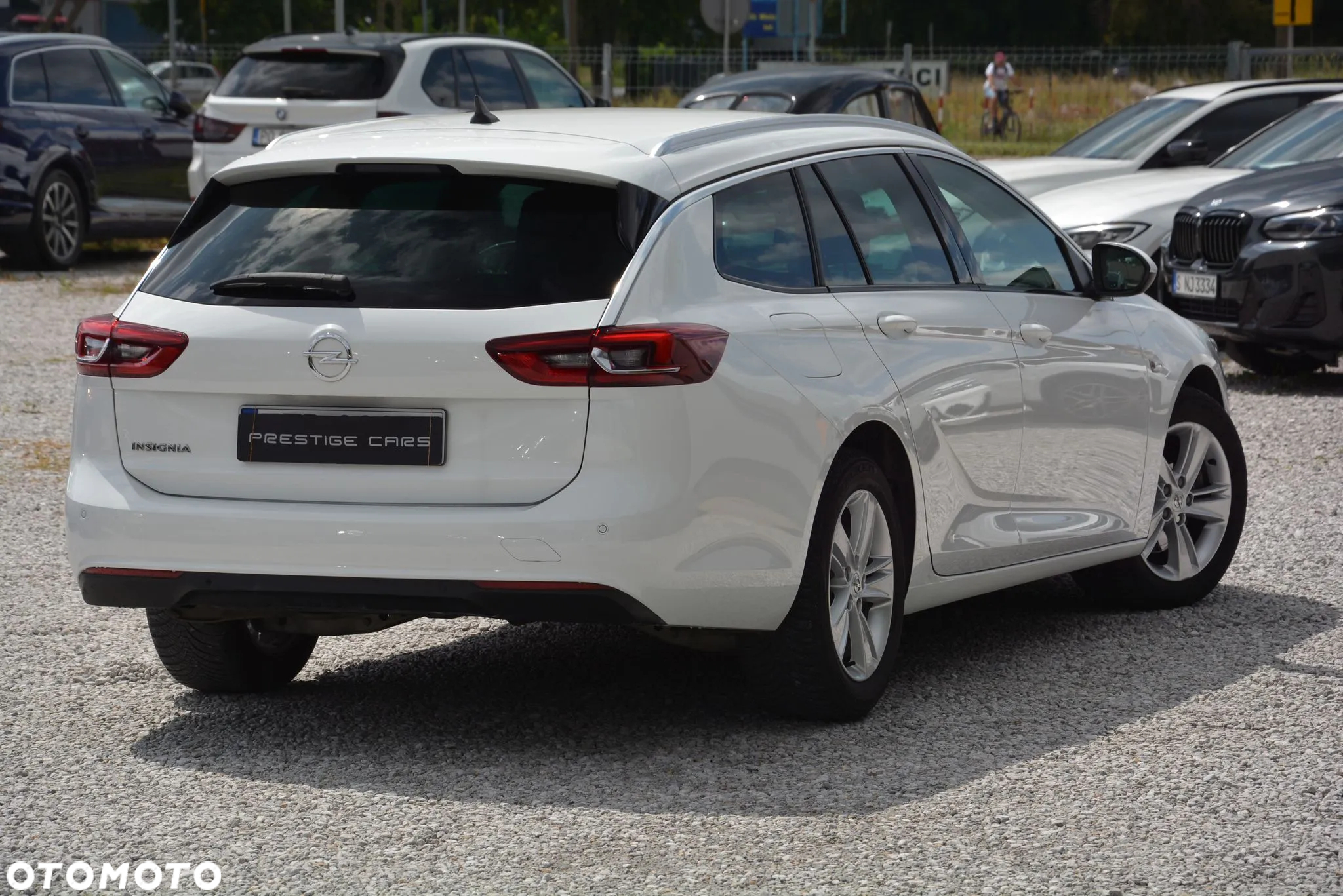 Opel Insignia CT 2.0 CDTI Exclusive S&S - 10