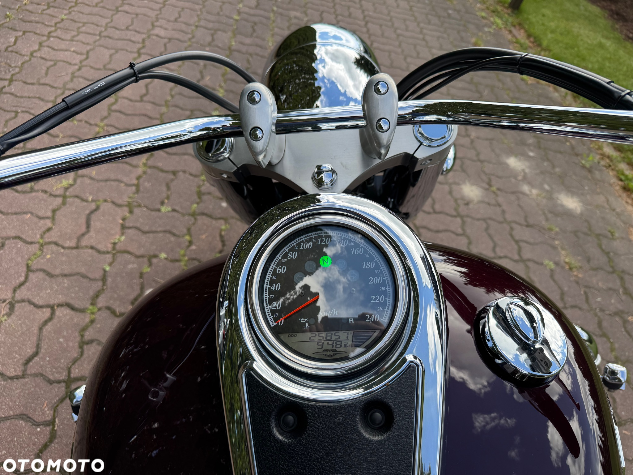 Suzuki Intruder - 24