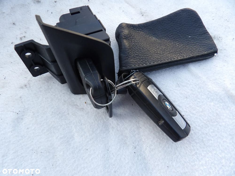 BMW - E81,E82,E87,E90,E91,E92 - STACYJKA , KLUCZYKI - 6954717 - 1