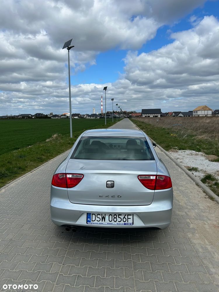 Seat Exeo 2.0 TDI DPF Style - 4
