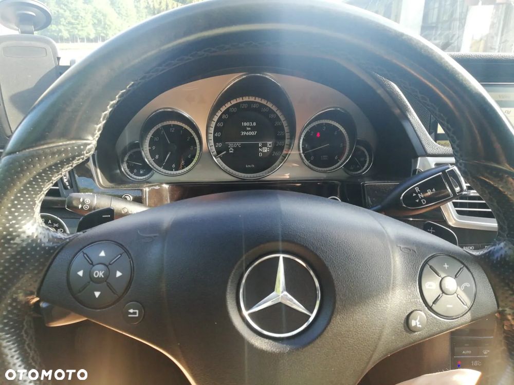 Mercedes-Benz Klasa E 350 CDI BlueEff Avantgarde - 3