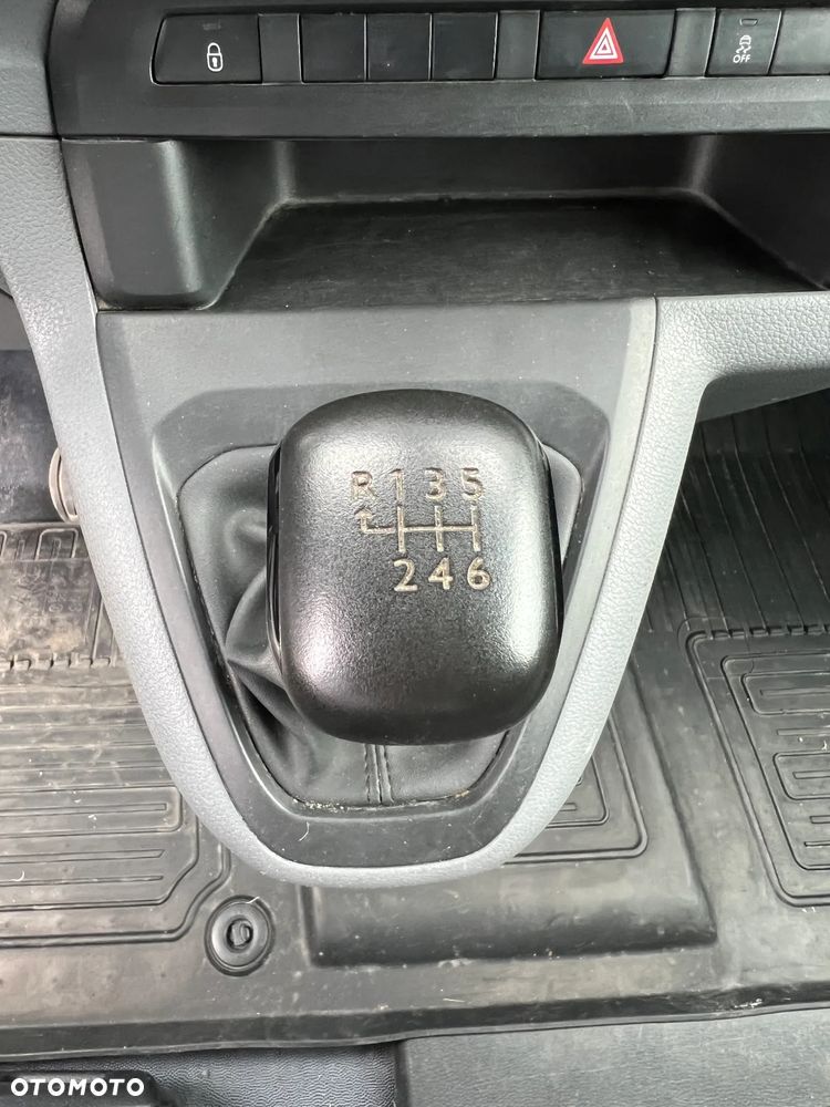 Toyota ProAce D-4D Long 3,0t Active (bryg.) - 17