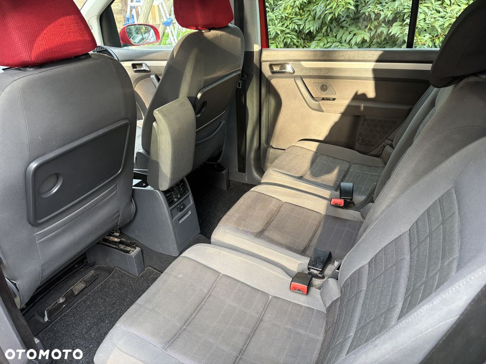Volkswagen Touran 2.0 TDI Q-Line - 10