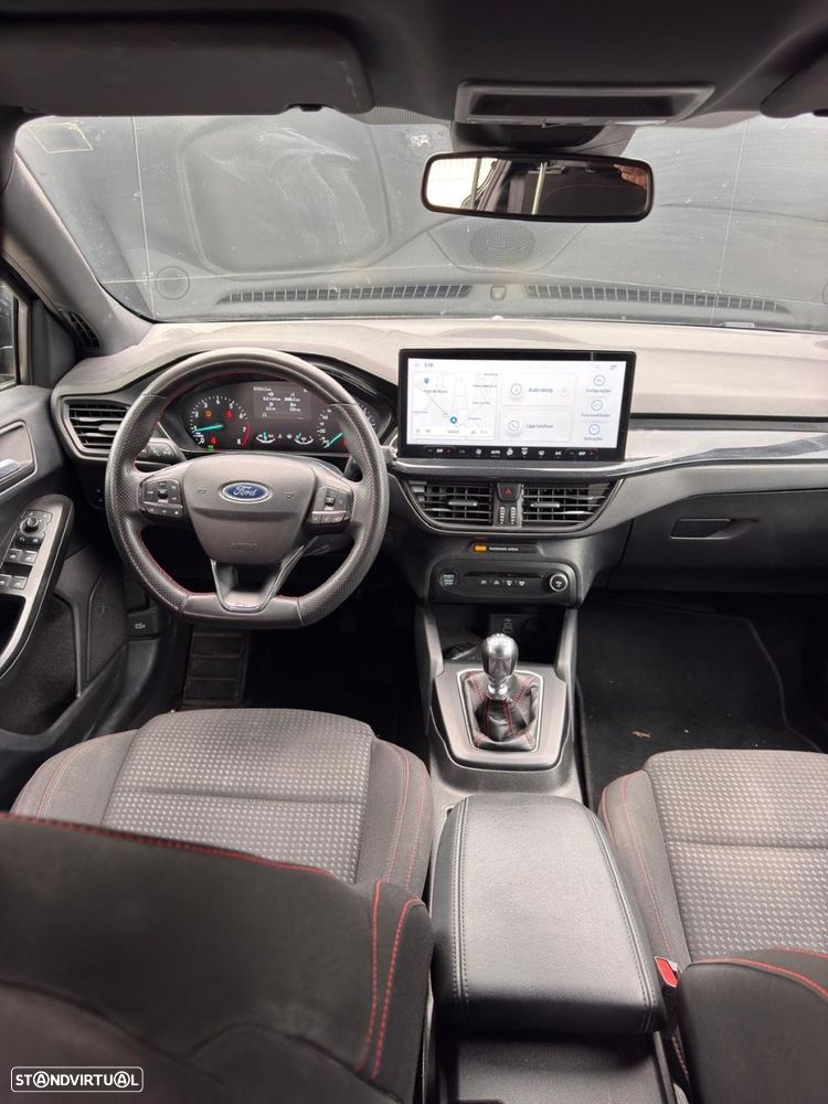 Ford Focus 1.0 EcoBoost ST-Line X - 3