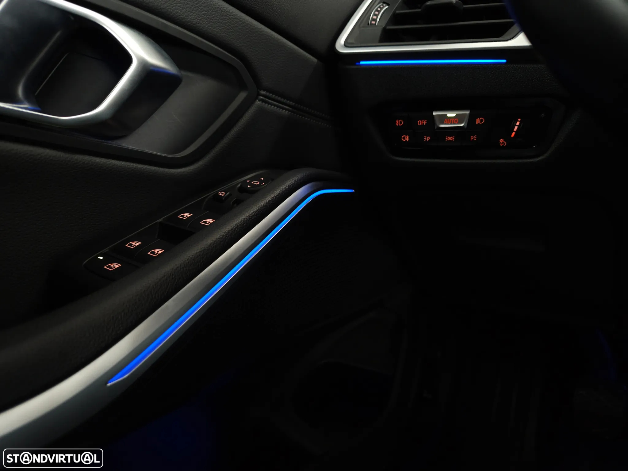 BMW 318 d Line Sport - 21