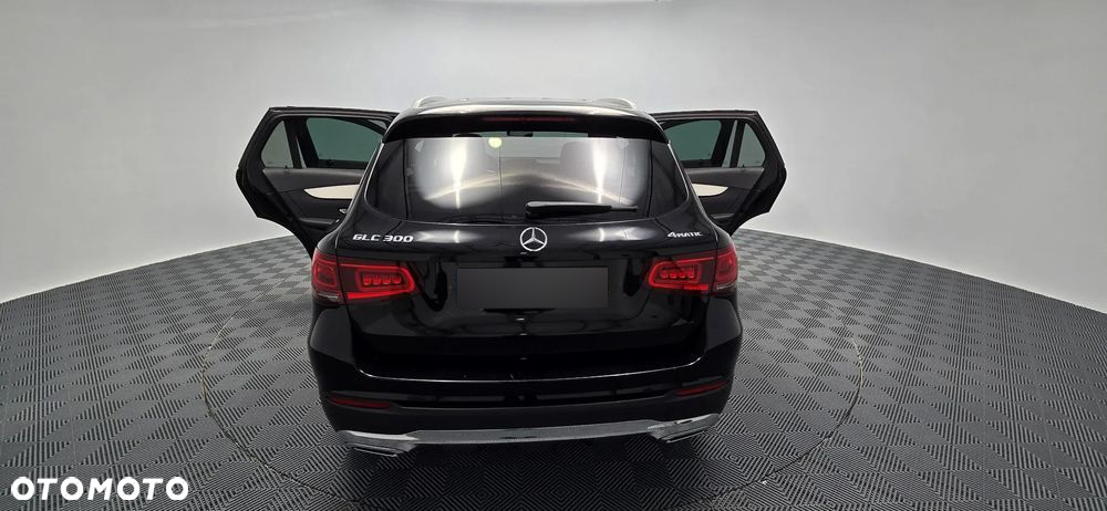 Mercedes-Benz GLC 300 4Matic 9G-TRONIC - 6