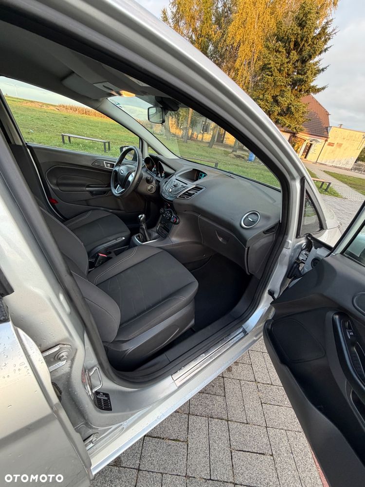 Ford Fiesta - 10
