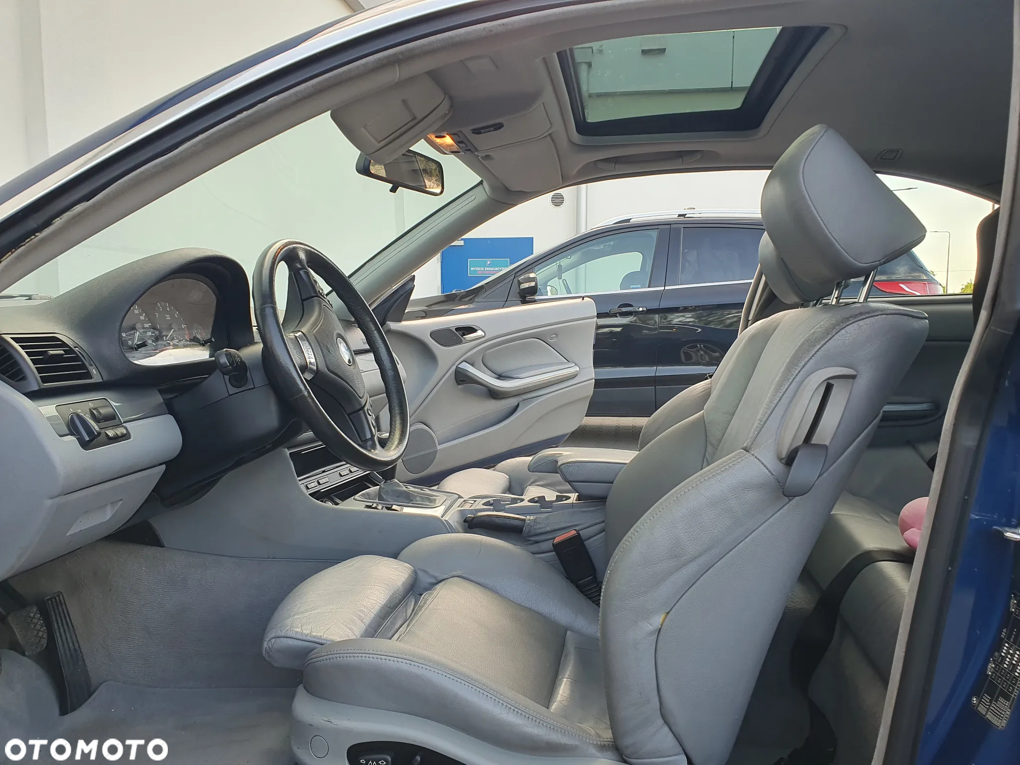 BMW Seria 3 323Ci - 11