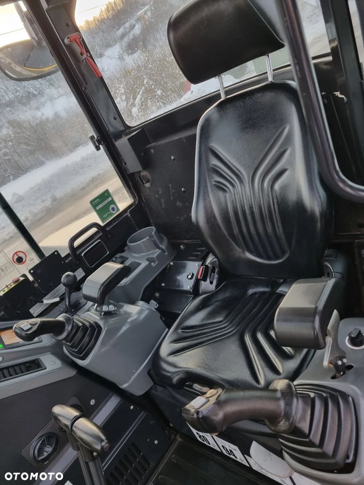 Yanmar VIO50-6B Koparka 5 ton jak Nowa z Salonu 2020 rok. tylko 2183mtg. Szybko-złącze Hydrauliczne! Yanmar silnik z Norwegii. DEKRA 2026rok AKTUALNA! Dokumentacja! Pompa ON. ani deka luzów i wycieków! OKAZJA Linia Hydr. Plus - 36