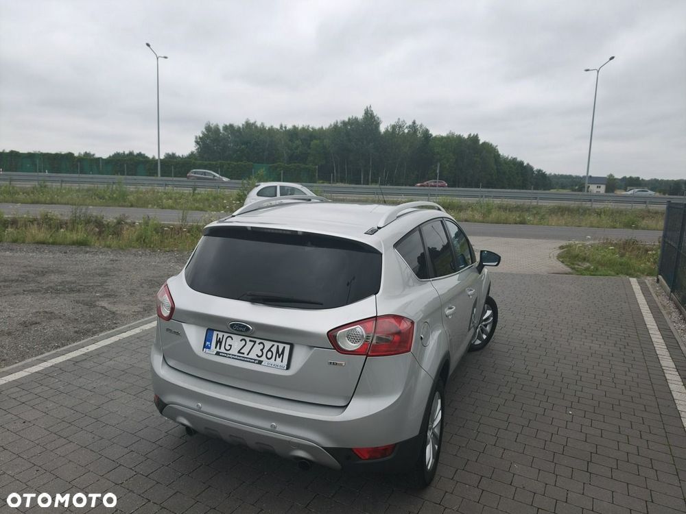 Ford Kuga - 10