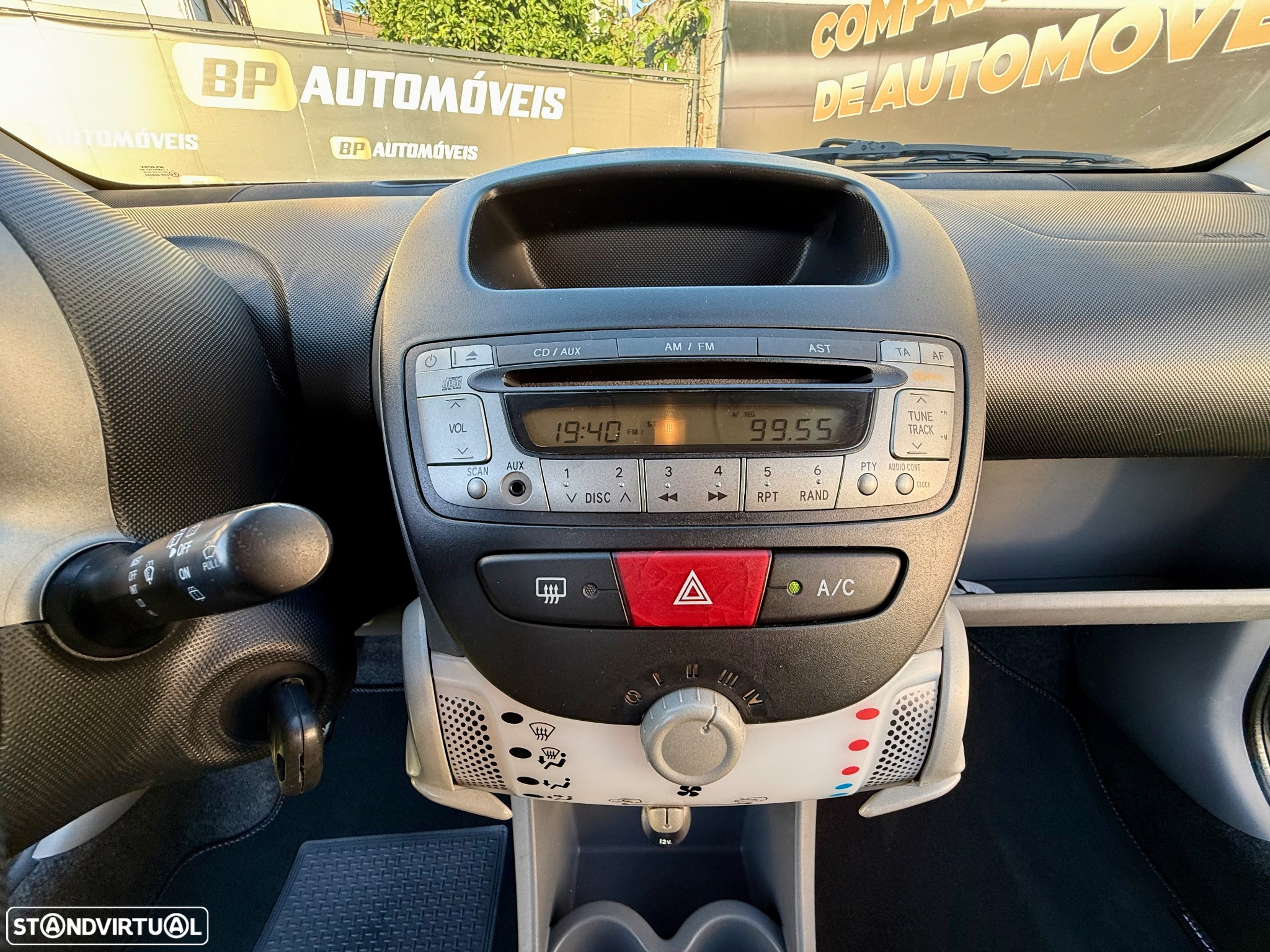 Peugeot 107 1.0 Urban - 29