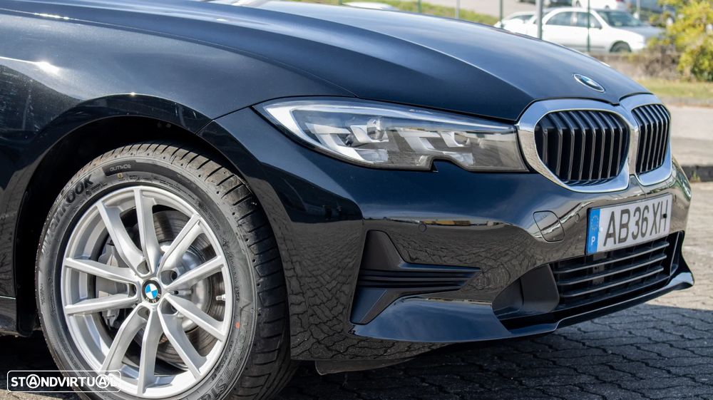 BMW 330 - 3