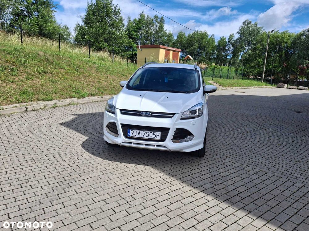 Ford Kuga - 1