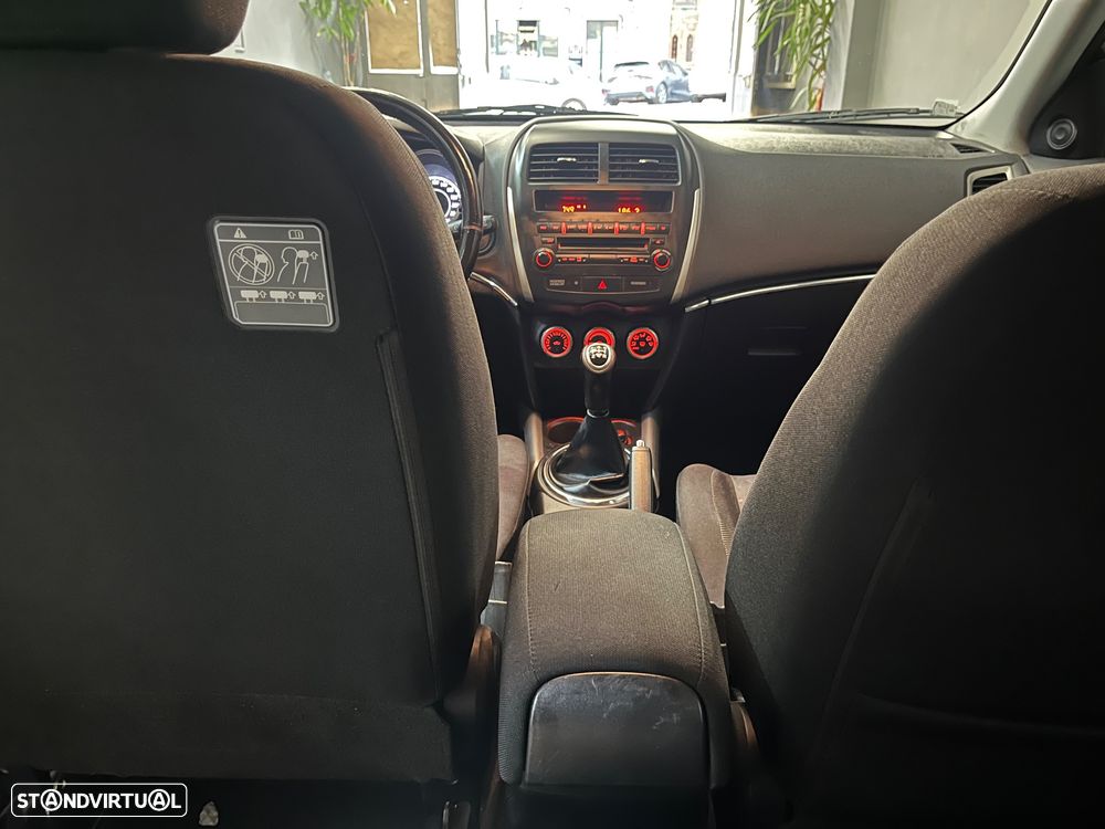 Mitsubishi ASX 1.6 Intense - 31