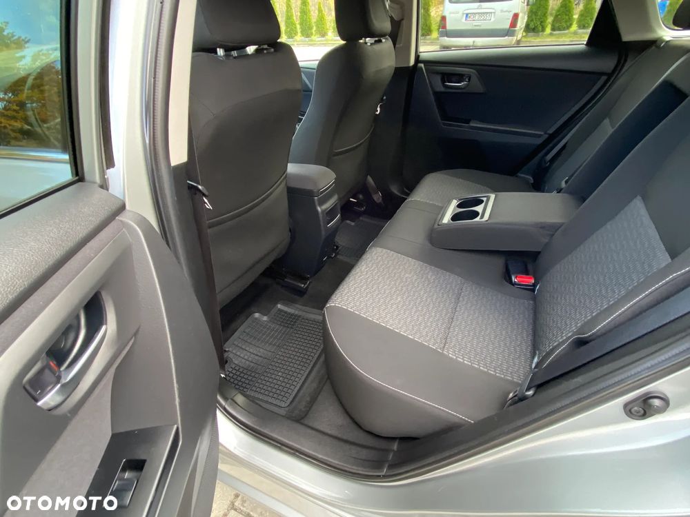 Toyota Auris 2.0 D-4D Executive - 35