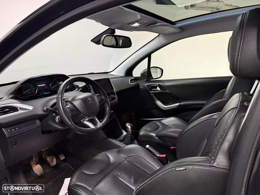 Peugeot 208 120 VTI Allure - 3