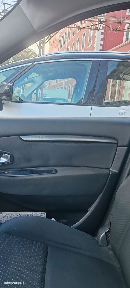 Renault Grand Scénic 1.5 dCi Dynamique S 7L - 12