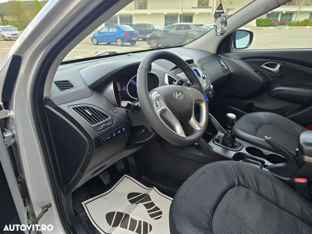 Hyundai ix35 2.0 CRDI 4WD Premium - 13