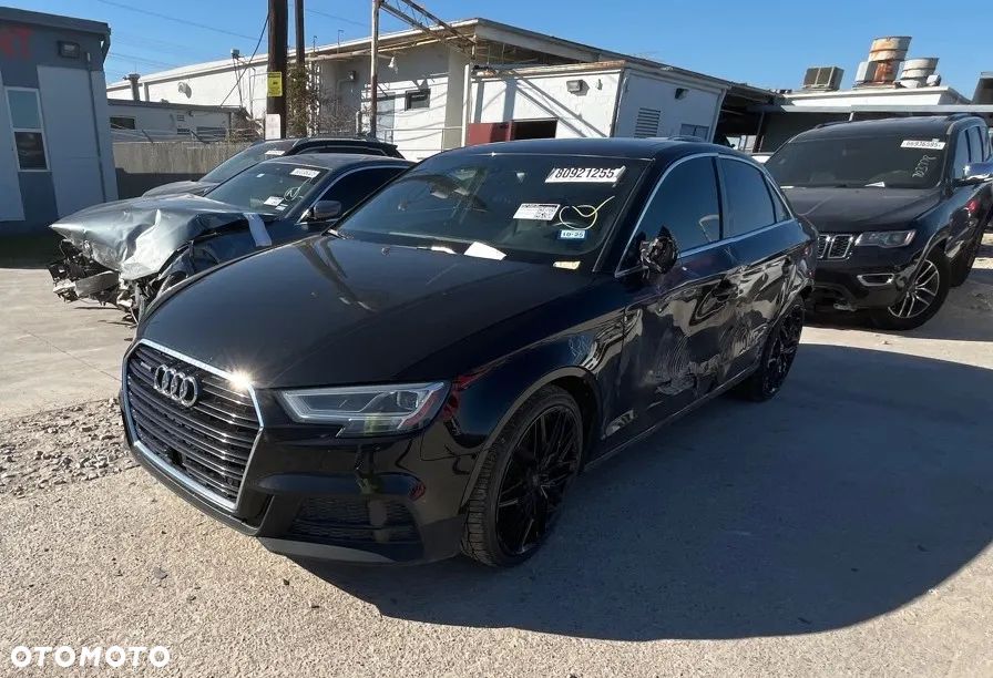 Audi A3 Limousine - 1