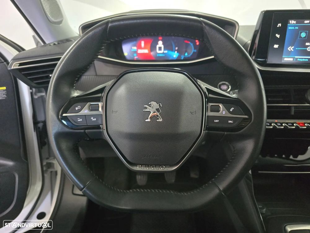 Peugeot 2008 1.2 PureTech Allure - 14